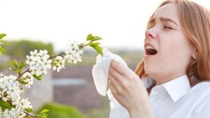Як алергікам пережити весняне цвітіння: п`ять золотих порад