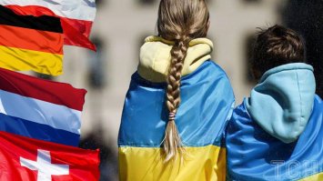   За кордоном перебуває понад сім мільйонів українців