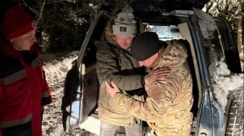 Заблукали у лісі і ледь не загинули