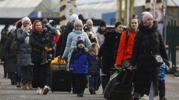 Західний кордон: до України за добу повернулось 37 тисяч українців, усього виїхало 33 тисячі осіб