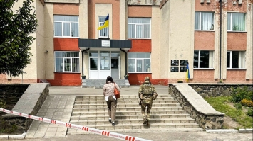 Замінував ліцей, щоб дошкулити однокласнику