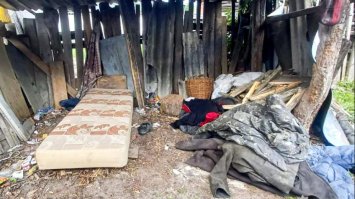 Зарізав гостя поки він спав