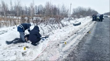 Збив пішохода і втік, залишивши його помирати на дорозі