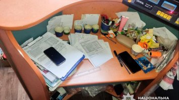 Злодійка втекла на таксі