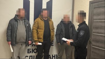 Звільнились з військової служби за фальшивими довідками 