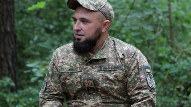 Пережив оточення, а тепер тренує новобранців