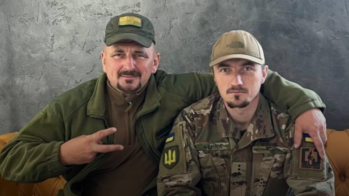 Разом із батьком пішов воювати у перший день війни